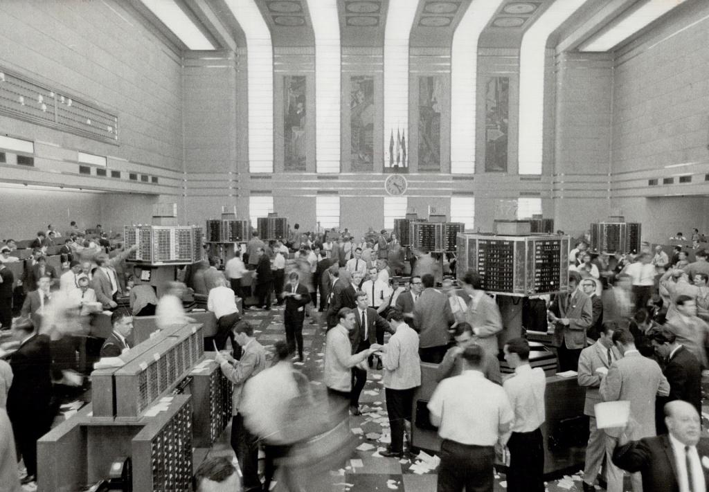 Here's Boris Spremo's (much better framed) shot of the trading floor in action in 1968. From the Toronto Star Photograph Archive, courtesy of Toronto Public Library.